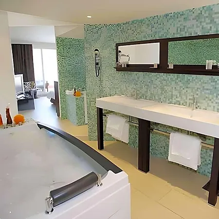 Le Golfe & Bio Casanera Hotel 4*